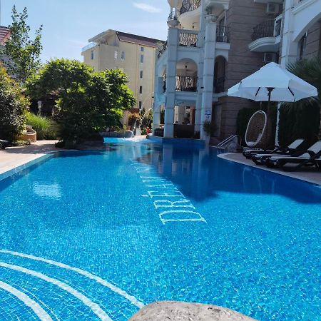 Harmony Suitеs Apartment Slăntjev Brjag Exteriör bild