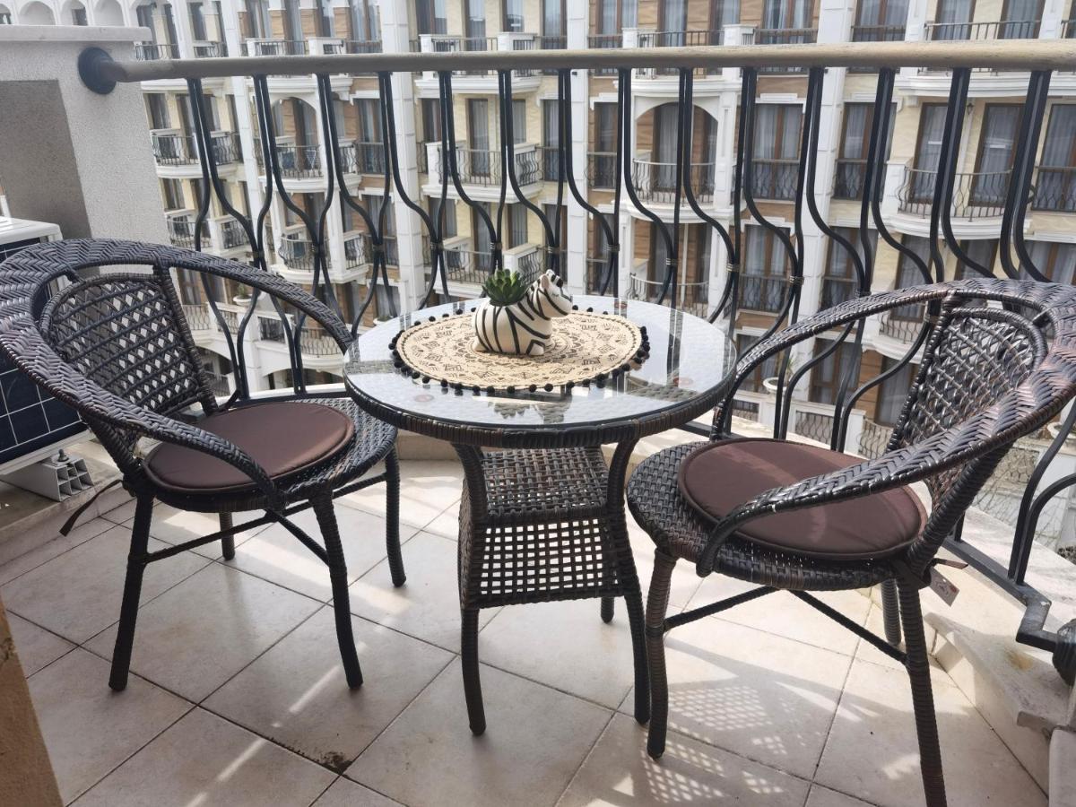 Harmony Suitеs Apartment Slăntjev Brjag Exteriör bild