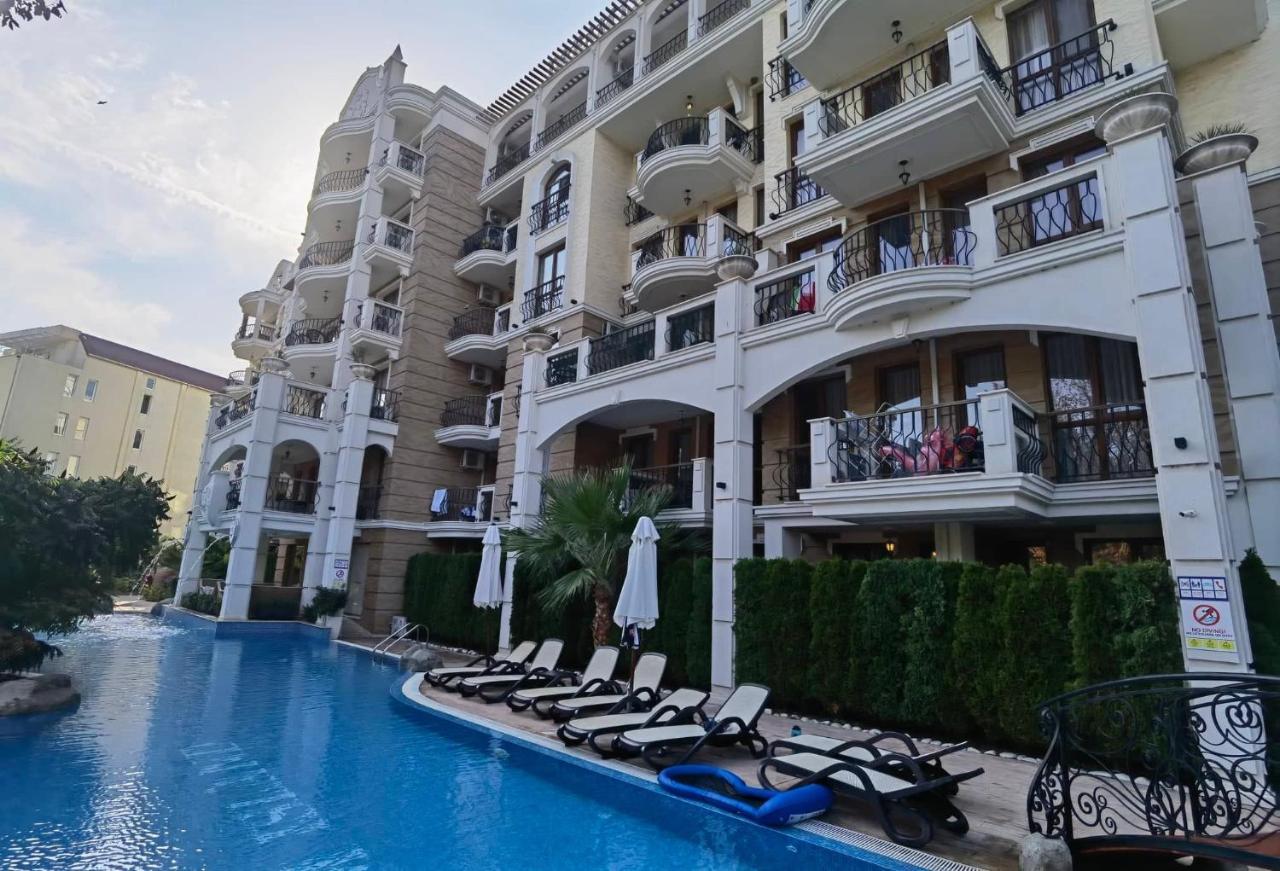 Harmony Suitеs Apartment Slăntjev Brjag Exteriör bild